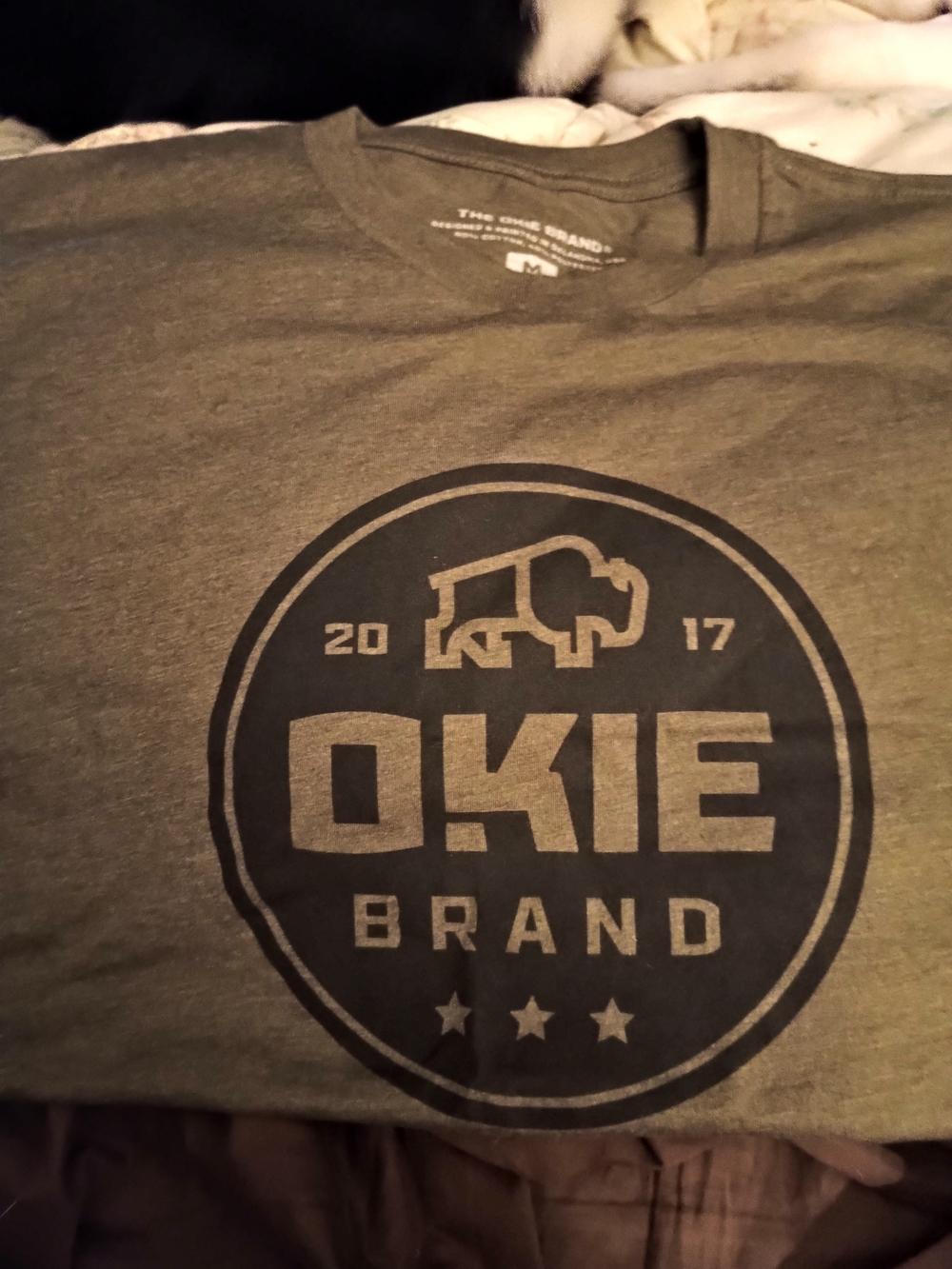 Brand New From Scheels!! Men's Short Sleeve T-Shirt in Olive Green